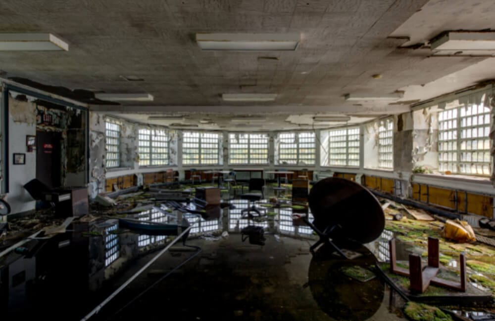 Hudson River State Hospital, New York ©Sherman Cahal /Shutterstock.com